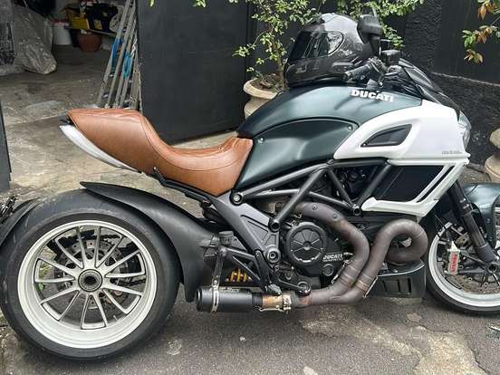 DUCATI-DIAVEL DARK DUCATI-DIAVEL DARK-2015