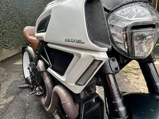 DUCATI-DIAVEL DARK DUCATI-DIAVEL DARK-2015
