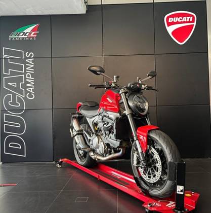 DUCATI MONSTER 937 