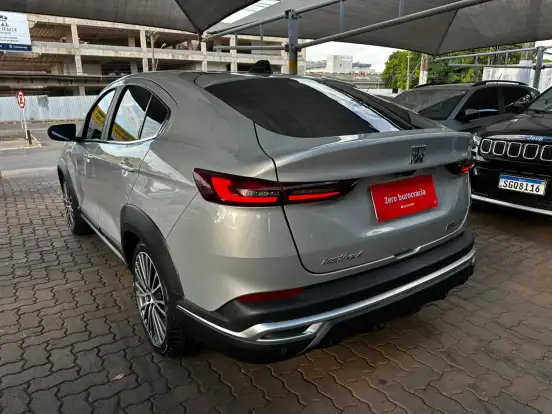 FIAT-FASTBACK-2024
