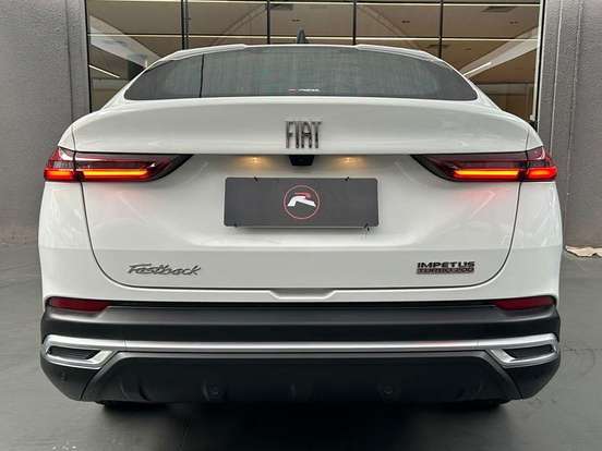 FIAT-FASTBACK-2022