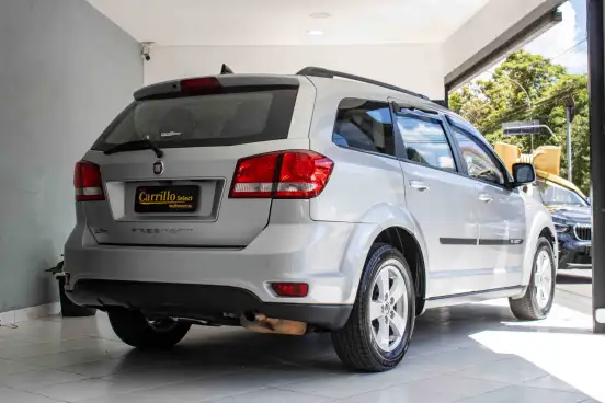FIAT-FREEMONT-2.4 PRECISION 16V GASOLINA 4P AUTOMÁTICO FIAT-FREEMONT-2012
