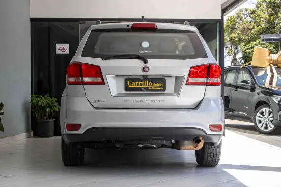 FIAT-FREEMONT-2.4 PRECISION 16V GASOLINA 4P AUTOMÁTICO FIAT-FREEMONT-2012
