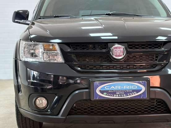 FIAT-FREEMONT-2012