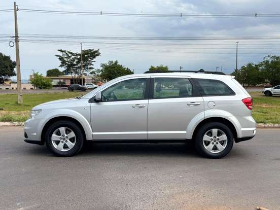 FIAT-FREEMONT-2.4 PRECISION 16V GASOLINA 4P AUTOMÁTICO FIAT-FREEMONT-2012