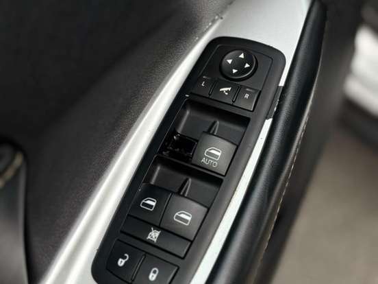FIAT-FREEMONT-2.4 PRECISION 16V GASOLINA 4P AUTOMÁTICO FIAT-FREEMONT-2012