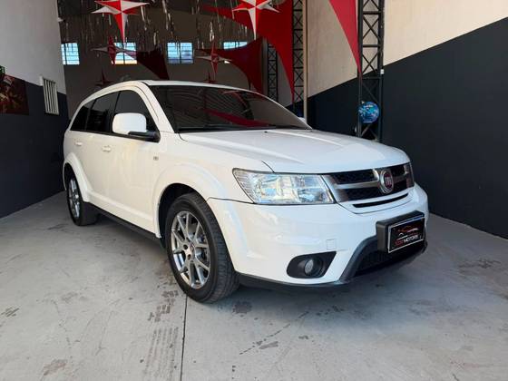 FIAT FREEMONT 2.4 PRECISION 16V GASOLINA 4P AUTOMÁTICO
