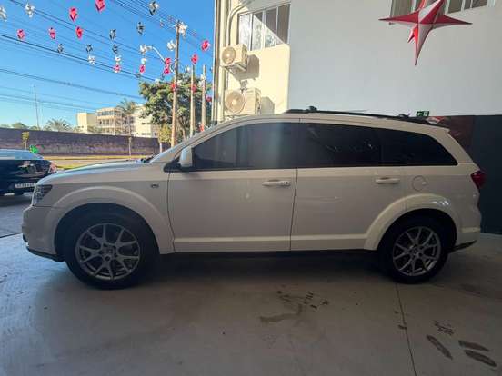 FIAT-FREEMONT-2015