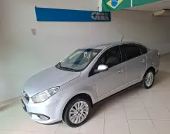 FIAT GRAND SIENA 1.6 MPI ESSENCE 16V FLEX 4P MANUAL FIAT GRAND SIENA 1.6 MPI ESSENCE 16V FLEX 4P MANUAL