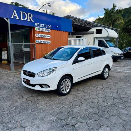 FIAT GRAND SIENA 1.6 MPI ESSENCE 16V FLEX 4P MANUAL