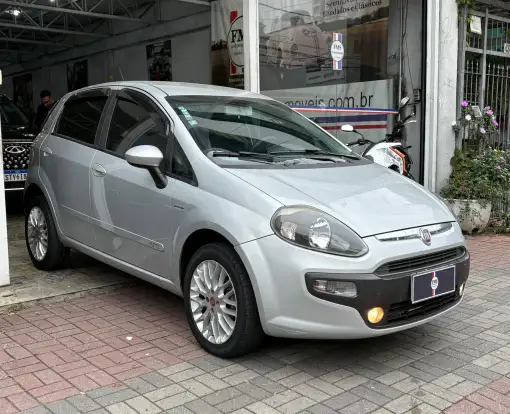 FIAT-PUNTO-1.6 ESSENCE 16V FLEX 4P AUTOMATIZADO FIAT-PUNTO-2013