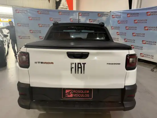FIAT-STRADA-2024
