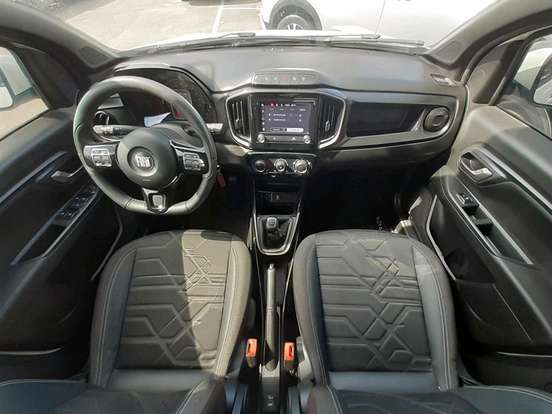 FIAT-STRADA-2021