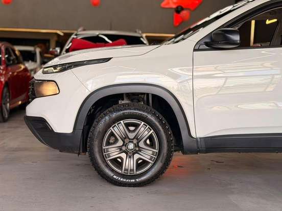 FIAT-TORO-2023