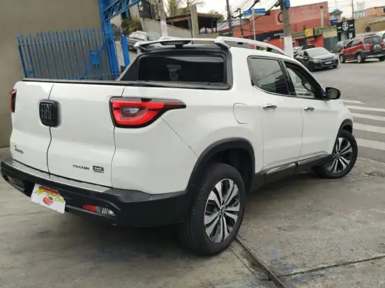 FIAT-TORO-2022