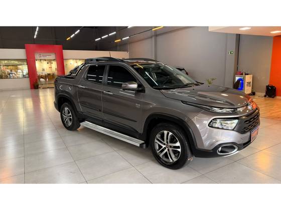 FIAT TORO 2.0 16V TURBO DIESEL FREEDOM 4WD AT9