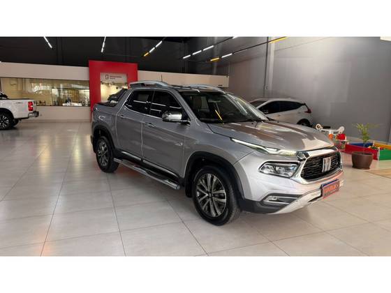 FIAT TORO 2.0 16V TURBO DIESEL RANCH 4WD AT9