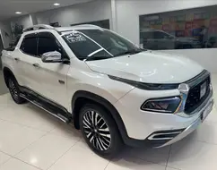 FIAT TORO 2.0 16V TURBO DIESEL RANCH 4WD AT9 FIAT TORO 2.0 16V TURBO DIESEL RANCH 4WD AT9
