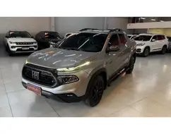 FIAT TORO 2.0 16V TURBO DIESEL ULTRA 4WD AT9 FIAT TORO 2.0 16V TURBO DIESEL ULTRA 4WD AT9