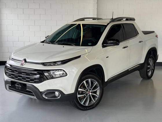 FIAT TORO 2.0 16V TURBO DIESEL VOLCANO 4WD AT9