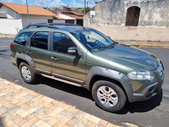 FIAT PALIO 1.8 MPI ADVENTURE WEEKEND 8V FLEX 4P MANUAL