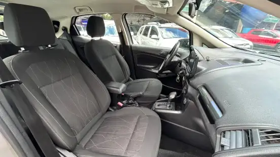 FORD-ECOSPORT-2020