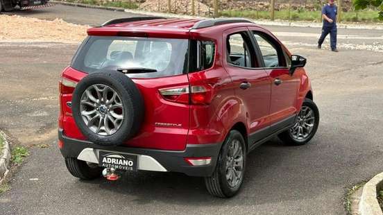 FORD-ECOSPORT-2014