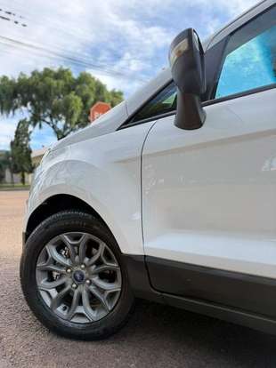 FORD-ECOSPORT-2012