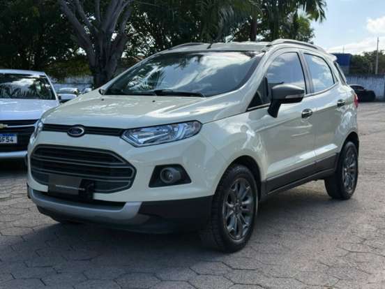 FORD-ECOSPORT-2015