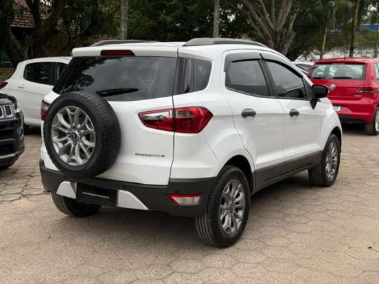 FORD-ECOSPORT-2013