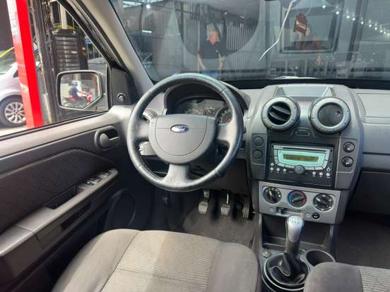 FORD-ECOSPORT-2011