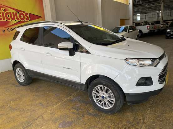 FORD-ECOSPORT-2016