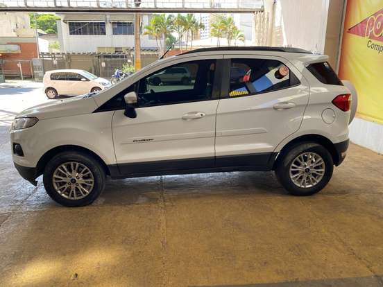 FORD-ECOSPORT-2016