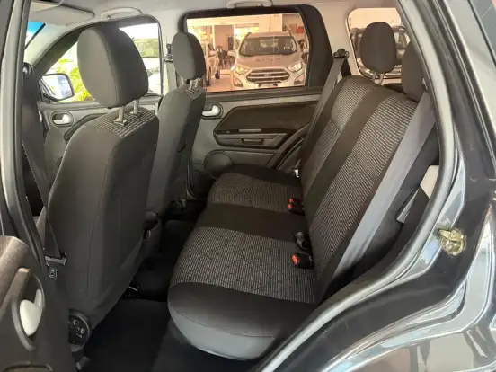 FORD-ECOSPORT-2010