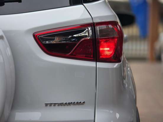 FORD-ECOSPORT-2.0 DIRECT FLEX TITANIUM AUTOMÁTICO FORD-ECOSPORT-2018
