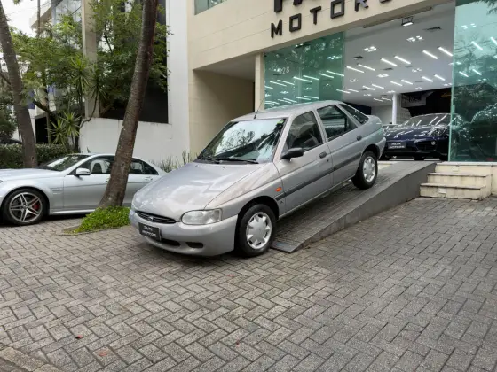 FORD ESCORT 1.8 I GL 16V GASOLINA 4P MANUAL
