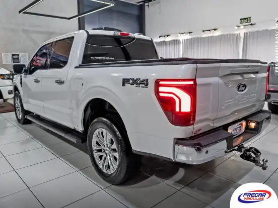 FORD-F-150-5.0 V8 GASOLINA CD LARIAT FX4 AUTOMÁTICO FORD-F-150-2024