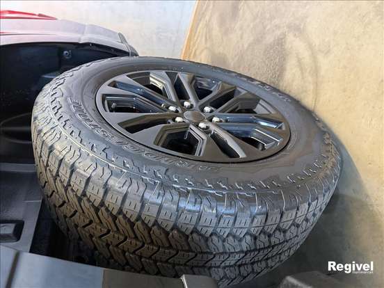 FORD-F-150-5.0 V8 GASOLINA CD LARIAT FX4 AUTOMÁTICO FORD-F-150-2024