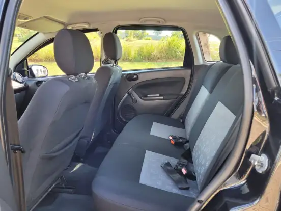 FORD-FIESTA-2013