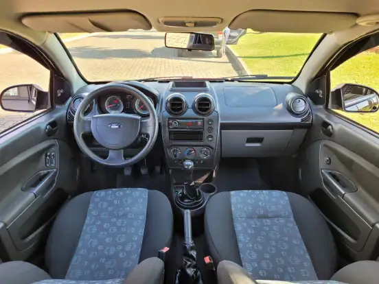 FORD-FIESTA-2013