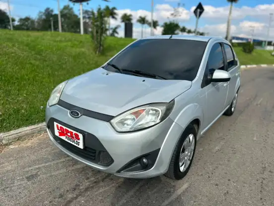 FORD-FIESTA-2014
