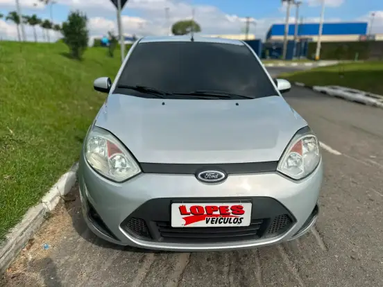 FORD-FIESTA-2014