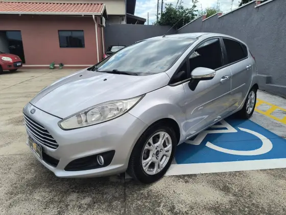 FORD FIESTA 1.5 SE HATCH 16V FLEX 4P MANUAL