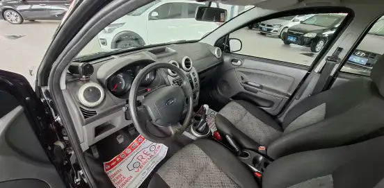 FORD-FIESTA-2012