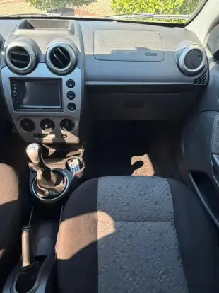 FORD-FIESTA-2011