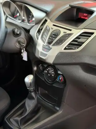 FORD-FIESTA-2012