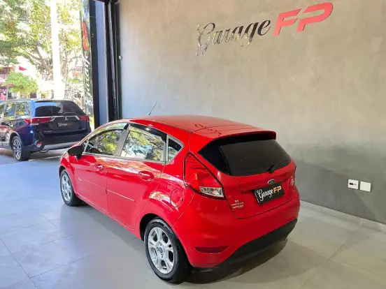 FORD-FIESTA-2015
