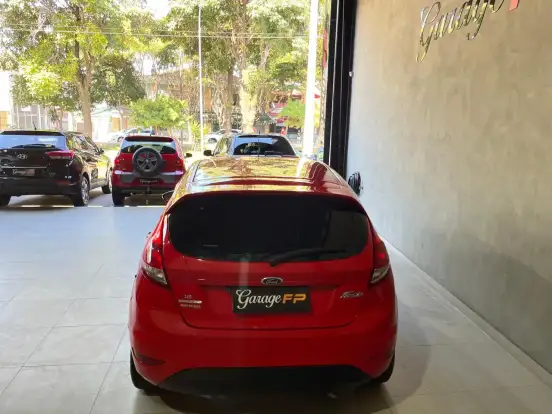 FORD-FIESTA-2015