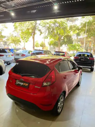 FORD-FIESTA-2015