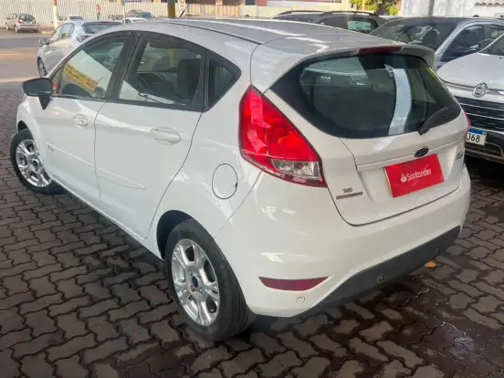 FORD-FIESTA-2016
